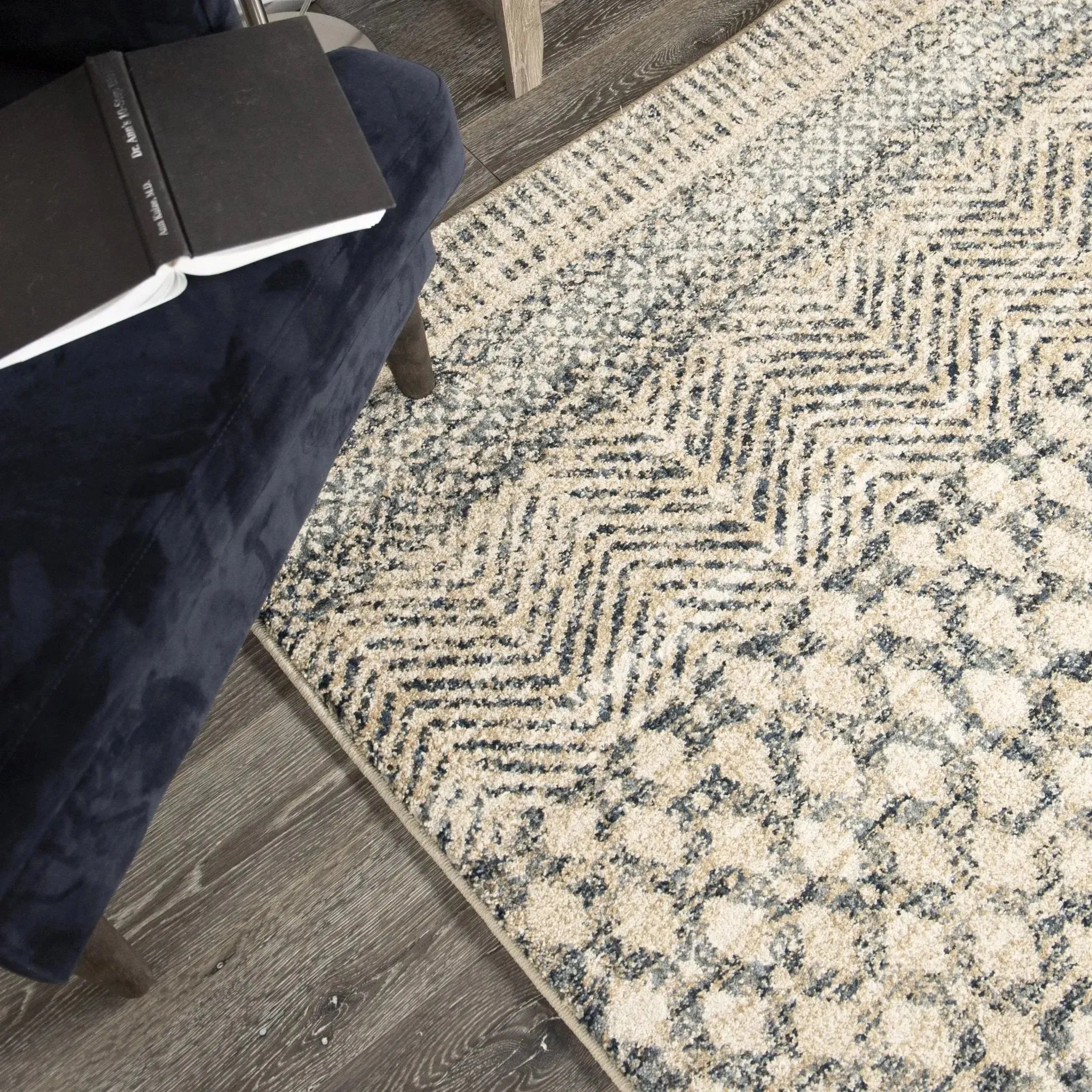 Adagio 8225 Arrowhead Light Blue Rug